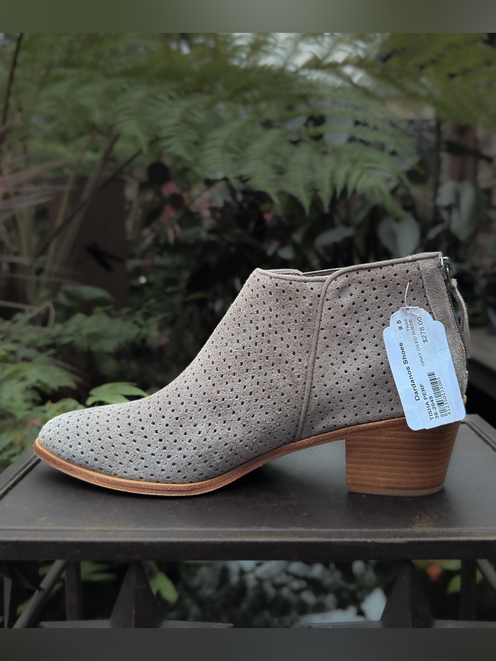 NWT H.S. TRASK Tisha Perforated Suede Ankle Bootie in Gray WOMENS SZ 9.5